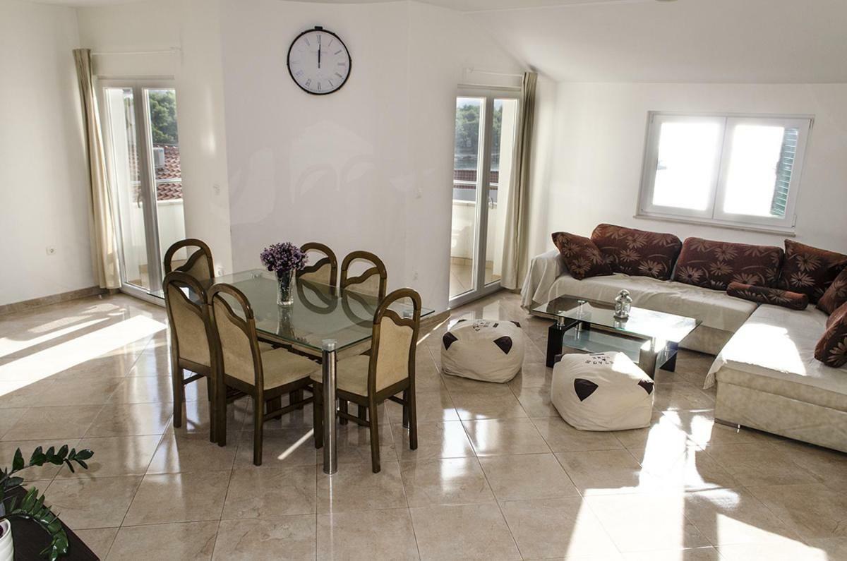 Mars Apartment Trogir Exterior photo